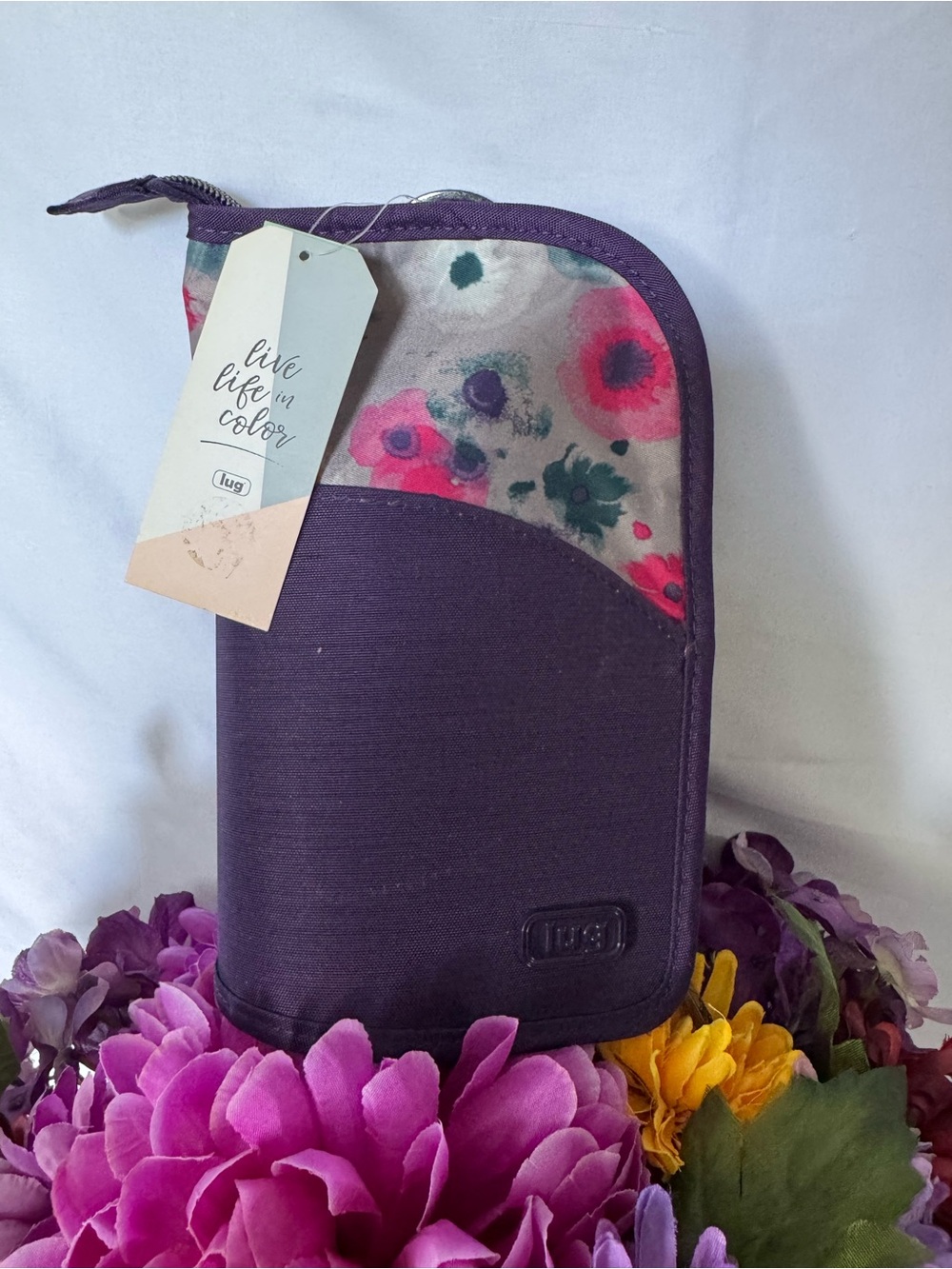 Lug NWT Canoe makeup brush case